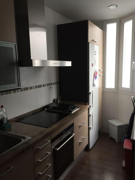 Апартаменти Amplio Piso En Nervion, Excelente Zona De La Ciudad. Севілья Екстер'єр фото