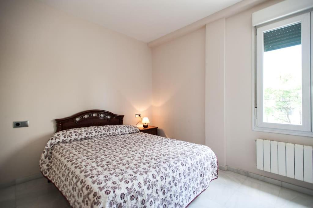 Апартаменти Amplio Piso En Nervion, Excelente Zona De La Ciudad. Севілья Екстер'єр фото